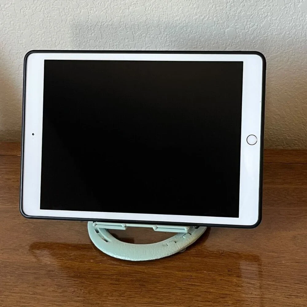 Reclaimed Horseshoe Phone Tablet Stand Cactus Green Rustic‎ Western Decor
